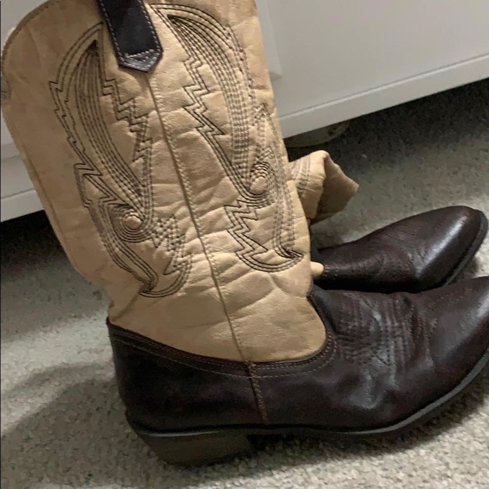 Boots - Picture 2 of 3